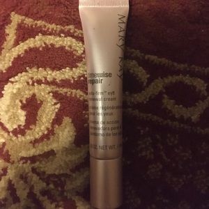 Timewise repair by Mary Kay